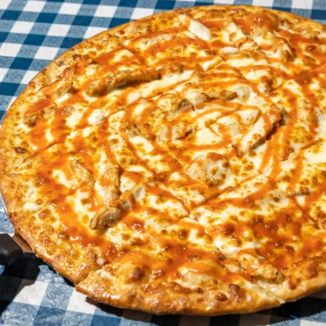 The Buffalo Chicken Ranch Pizza | 14".
